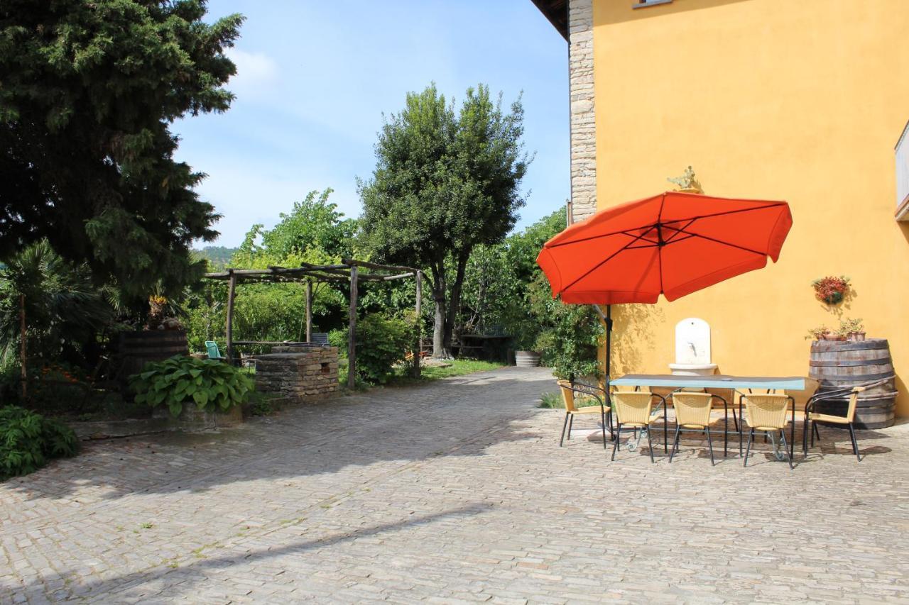 Agriturismo La Rovere Cossano Belbo Eksteriør bilde